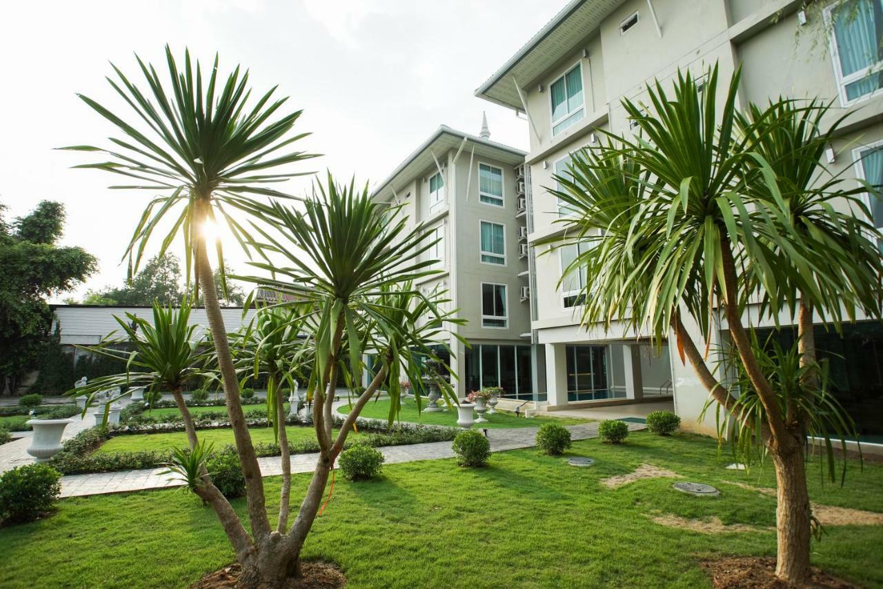 Nantra Chiangmai Riverfront Hotel Чиангмай Экстерьер фото