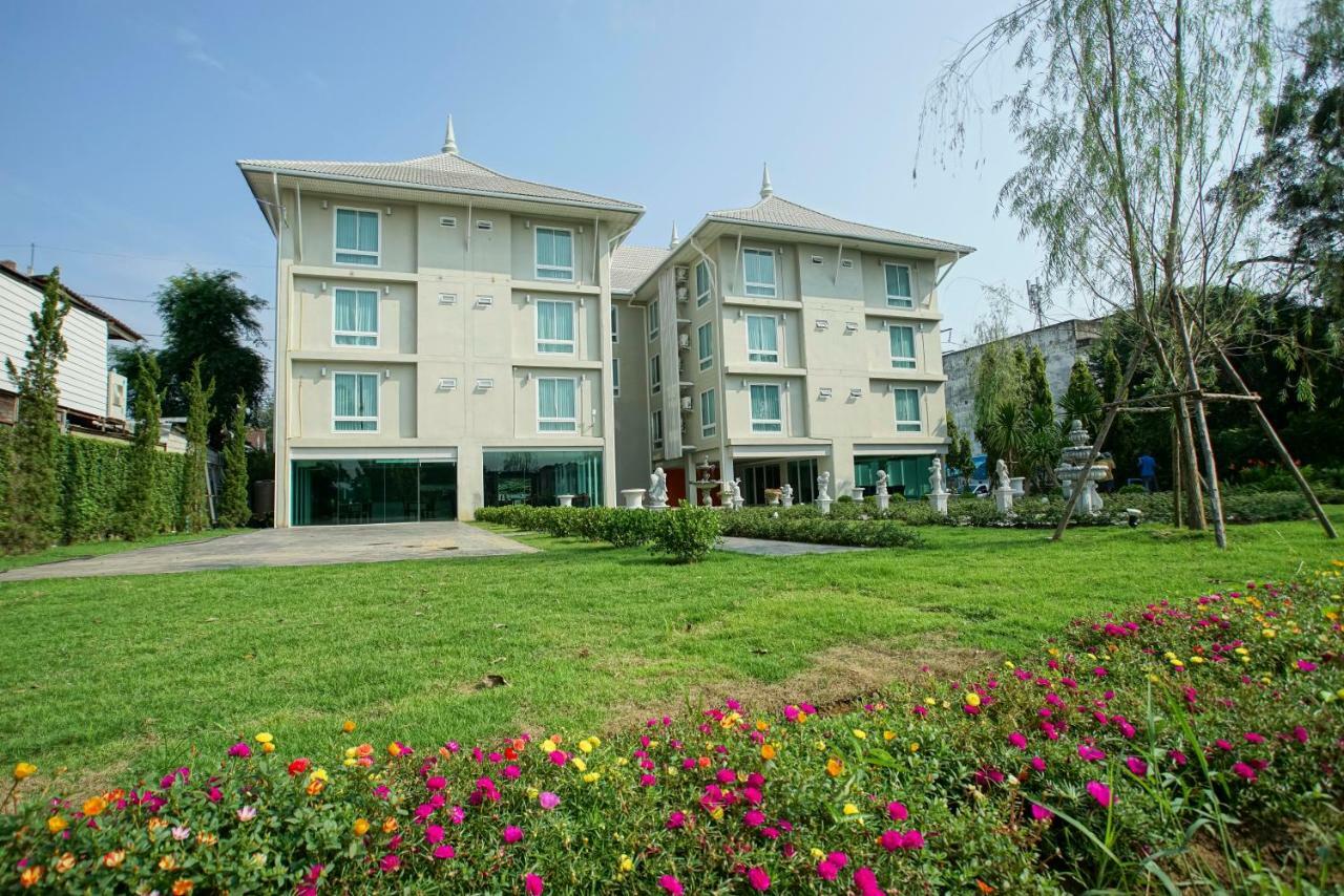 Nantra Chiangmai Riverfront Hotel Чиангмай Экстерьер фото