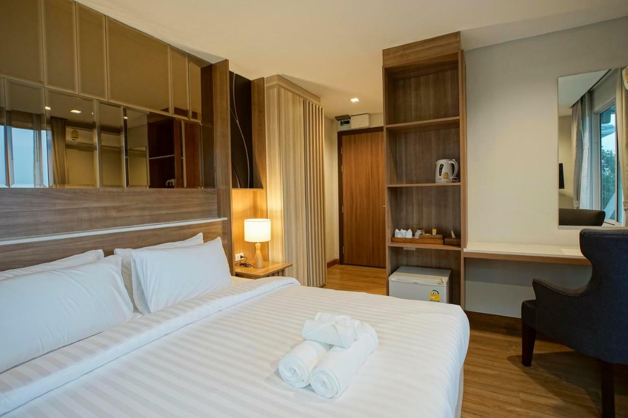 Nantra Chiangmai Riverfront Hotel Чиангмай Экстерьер фото