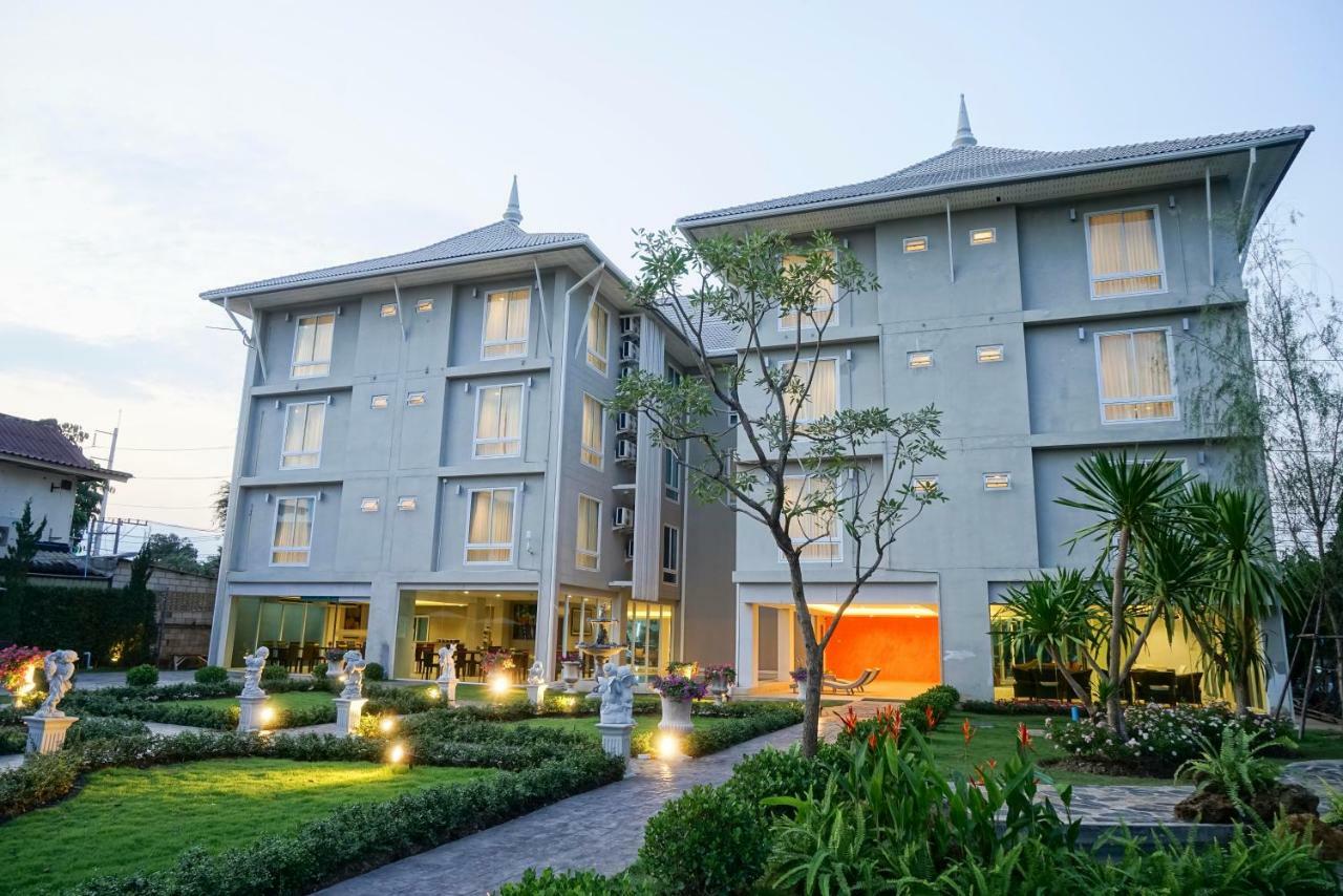 Nantra Chiangmai Riverfront Hotel Чиангмай Экстерьер фото