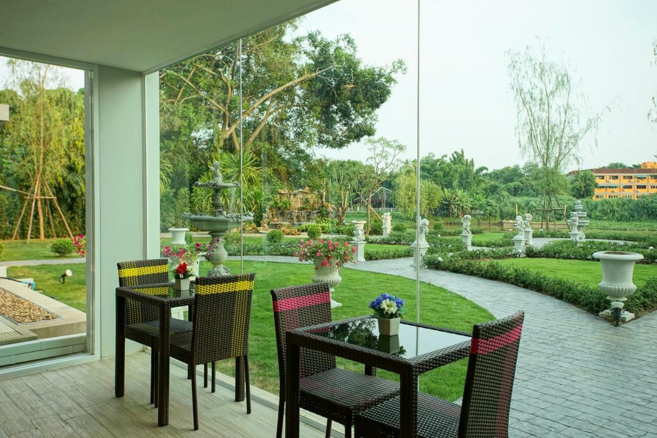 Nantra Chiangmai Riverfront Hotel Чиангмай Экстерьер фото