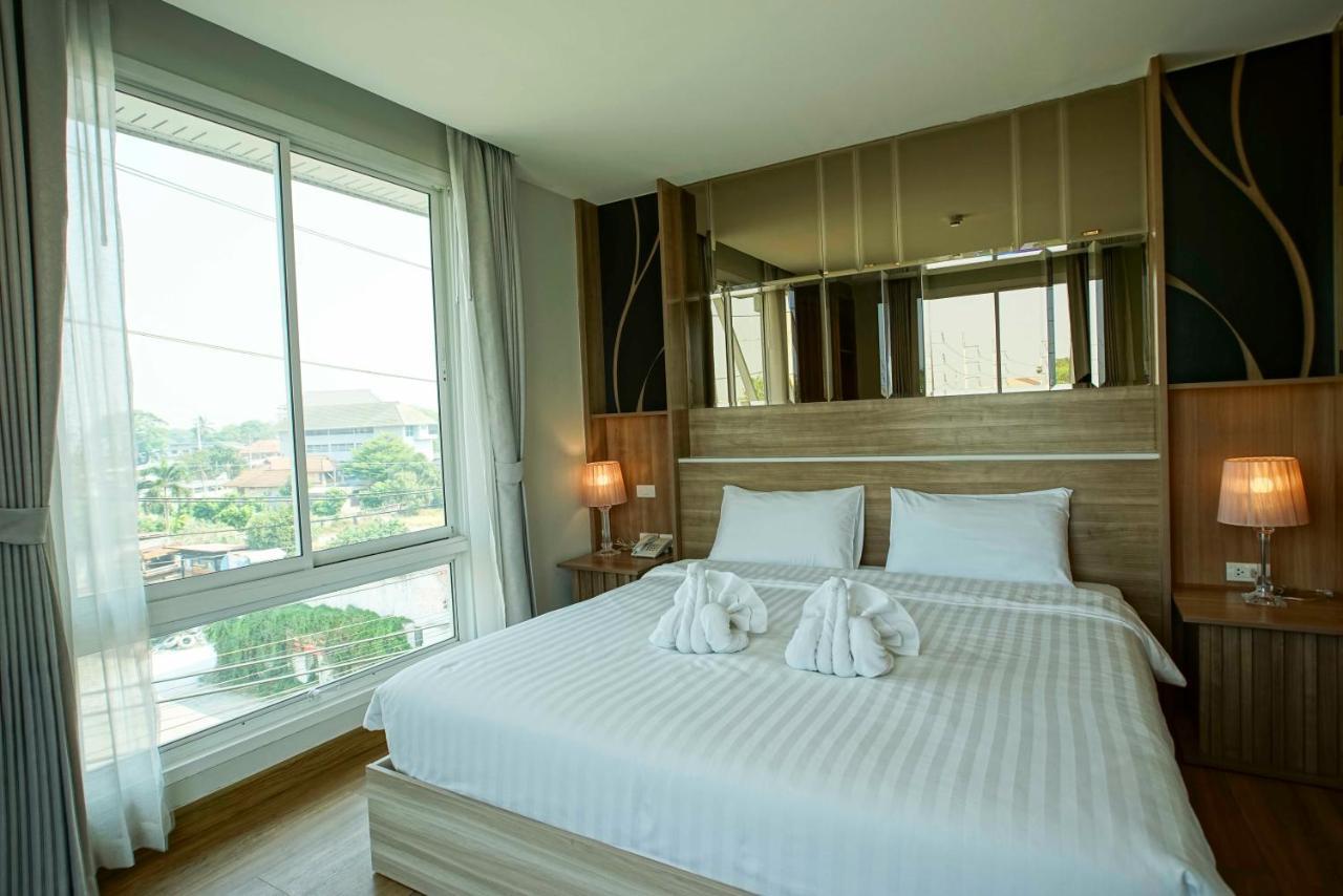 Nantra Chiangmai Riverfront Hotel Чиангмай Номер фото