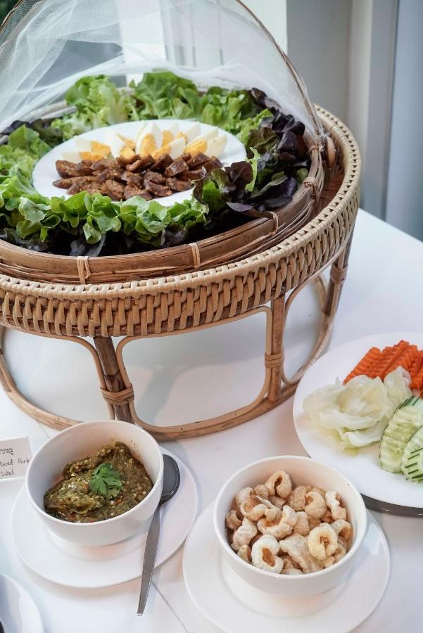 Nantra Chiangmai Riverfront Hotel Чиангмай Экстерьер фото